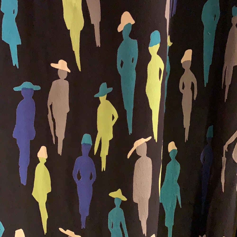Dress - Picture 2 of 6